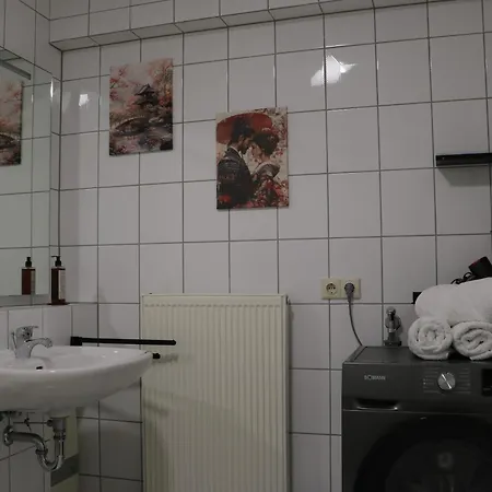 Neu Executive Stay 90M2 Balkon Lift Zentral Parkplatz Bad Lippspringe