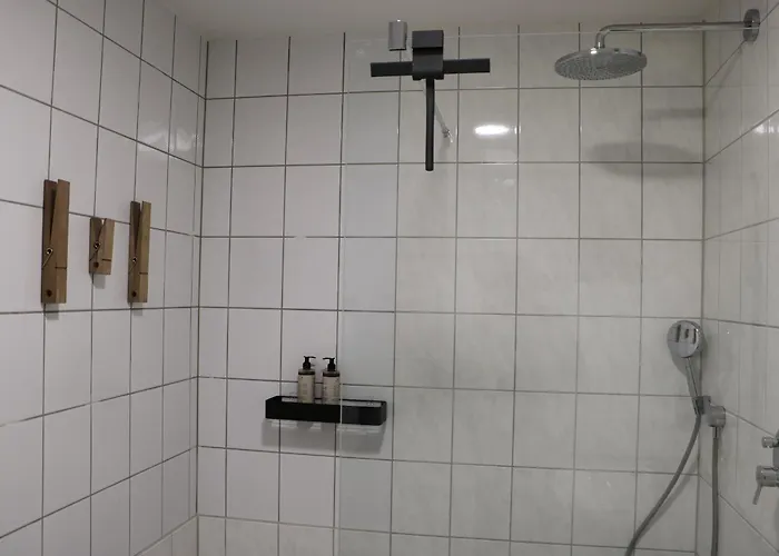 Neu Executive Stay 90M2 Balkon Lift Zentral Parkplatz Appartement