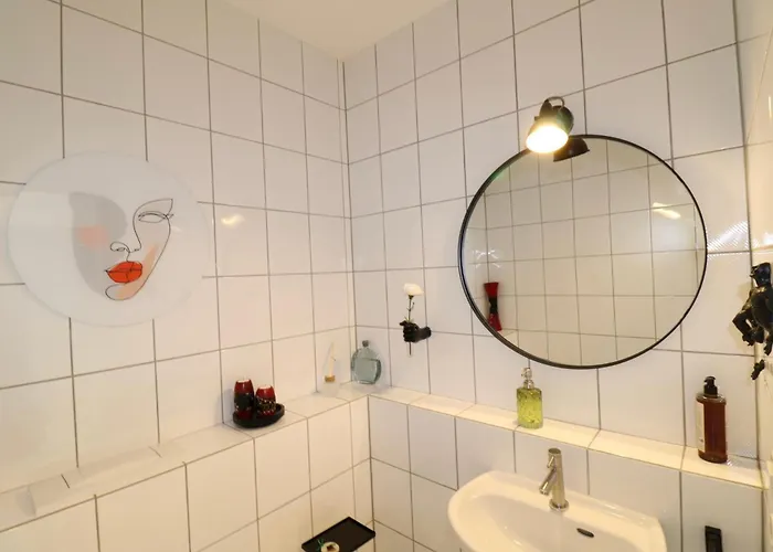 Neu Executive Stay 90M2 Balkon Lift Zentral Parkplatz Bad Lippspringe