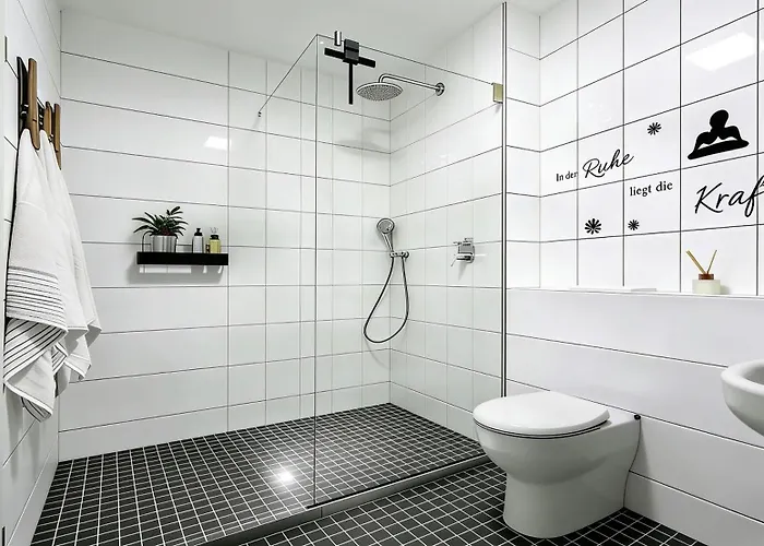 Premium 90qm Zentrum Sued-balkon Parkplatz 1-4 Personen Apartment